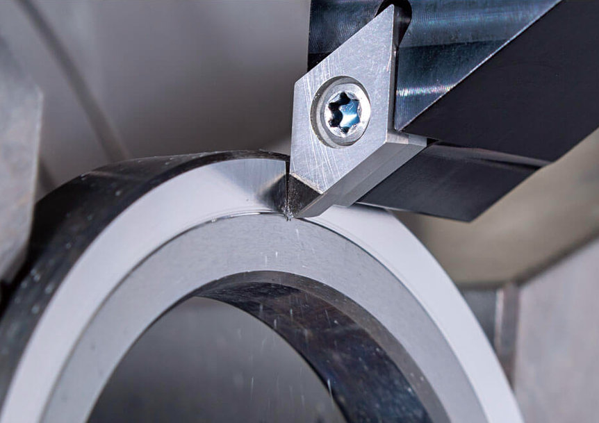 DX200 BINDERLESS PCD GRADE IMPROVES FINISH MACHINING OF SUPERHARD NON-FERROUS METALS
